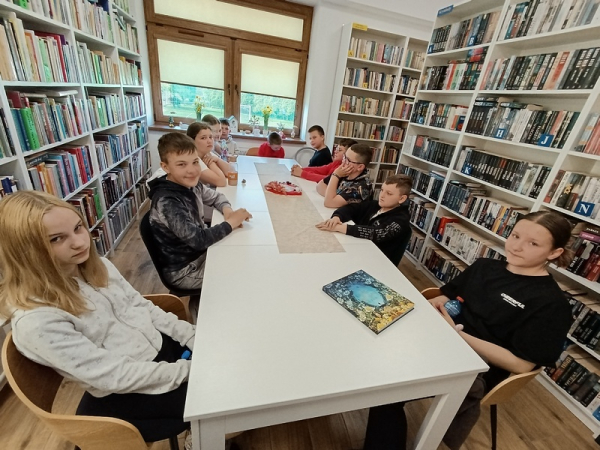Lekcja biblioteczna wokół książki „Życie” Lisy Aisato
